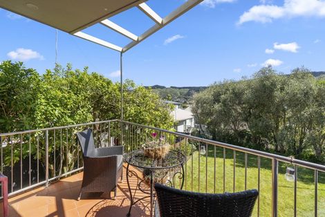 Photo of property in 11f Duncan Street, Tawa, Wellington, 5028