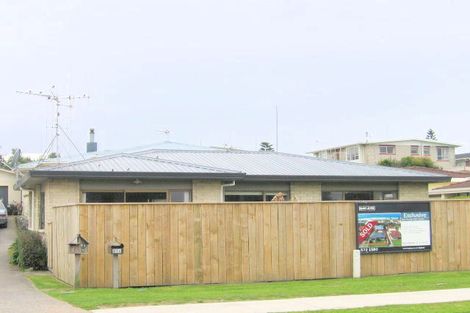 Photo of property in 21a Lee Street, Mount Maunganui, 3116