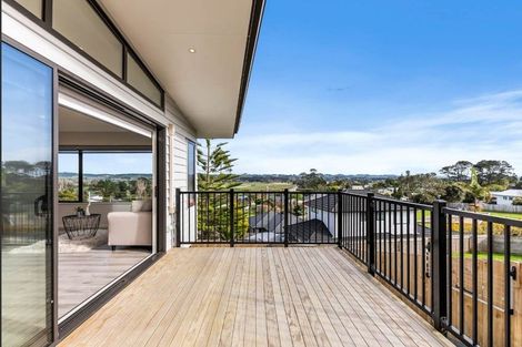 Photo of property in 33a St James Avenue, Helensville, 0800