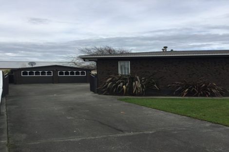 Photo of property in 42 Acacia Street, Kelvin Grove, Palmerston North, 4414