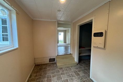 Photo of property in 65 Howard Road, Orere Point, Papakura, 2585