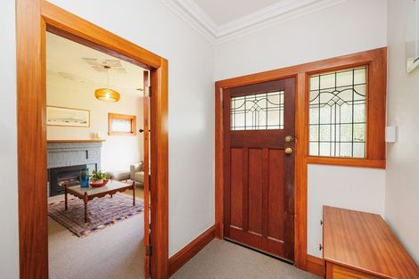 Photo of property in 15 Miro Street, Takaro, Palmerston North, 4410