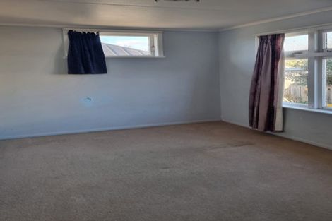 Photo of property in 28 Princess Street, Martinborough, 5711