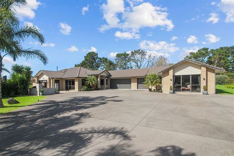 Photo of property in 8 Millbrook Drive, Waiuku, 2683