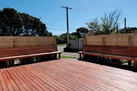 Photo of property in 132 Wellington Road, Paekakariki, 5034