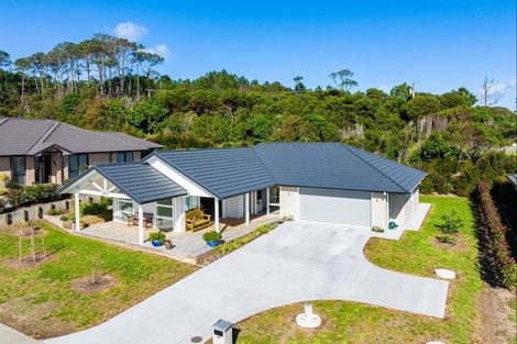Photo of property in 32 Park Rise, Mangawhai Heads, Mangawhai, 0505