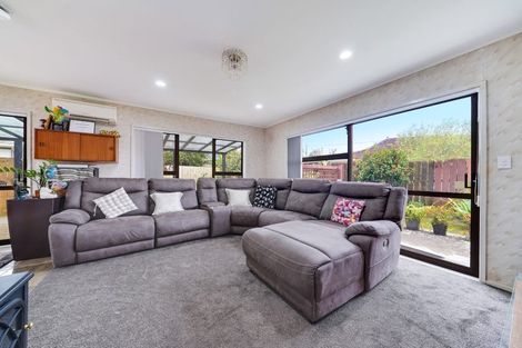 Photo of property in 2/10b Evelyn Street, Papatoetoe, Auckland, 2025