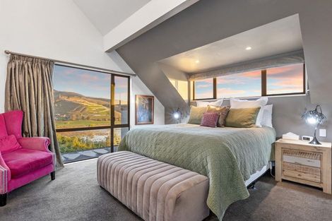 Photo of property in 24 Lucknow Place, Cashmere, Christchurch, 8022