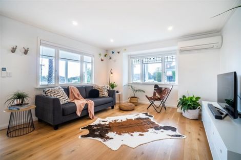 Photo of property in 8 Stone Street, Hauraki, Auckland, 0622