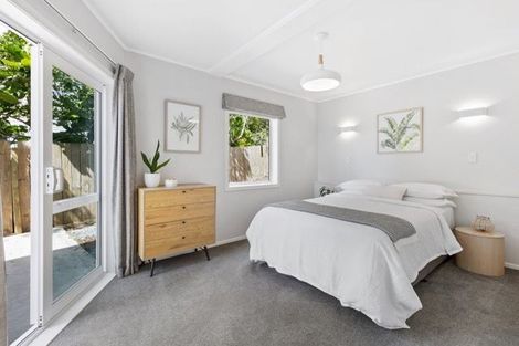 Photo of property in 5 Whale Cove, Stanmore Bay, Whangaparaoa, 0932