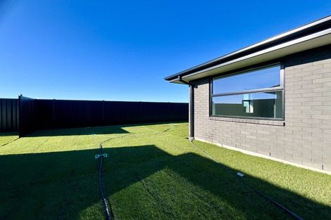 Photo of property in 18 Mcgarry Drive, Kaiapoi, 7630