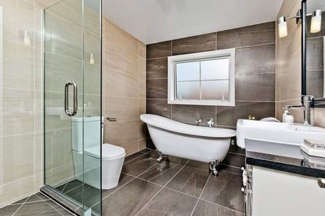 Photo of property in 15 Te Oneroa Way, Long Bay, Auckland, 0630