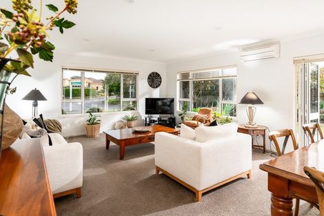 Photo of property in 2 Patterson Lane, Raumati Beach, Paraparaumu, 5032