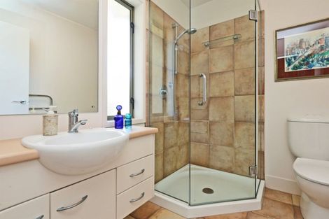 Photo of property in 1b Neeve Place, Taradale, Napier, 4112