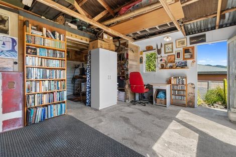 Photo of property in 6 Tutchen Avenue, Raglan, 3225