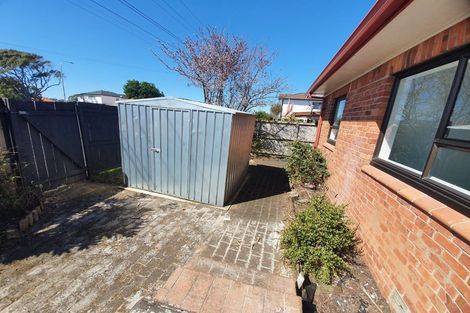 Photo of property in 37 Ballance Avenue, Papatoetoe, Auckland, 2104