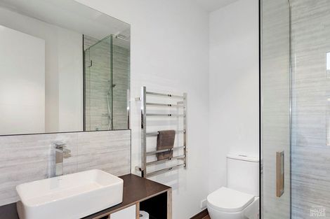 Photo of property in 72a Port Hills Road, Heathcote Valley, Christchurch, 8022