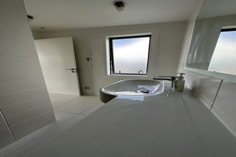 Photo of property in 276 Lake Road, Hauraki, Auckland, 0622