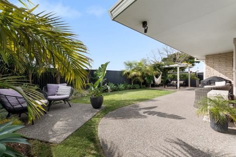 Photo of property in 557 Maunganui Road, Mount Maunganui, 3116