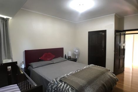 Photo of property in 379a West Coast Road, Glen Eden, Auckland, 0602