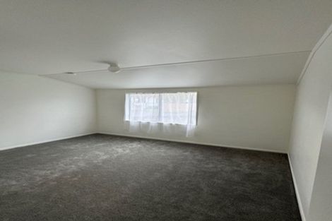 Photo of property in 1/26 Karepo Crescent, Ranui, Auckland, 0612