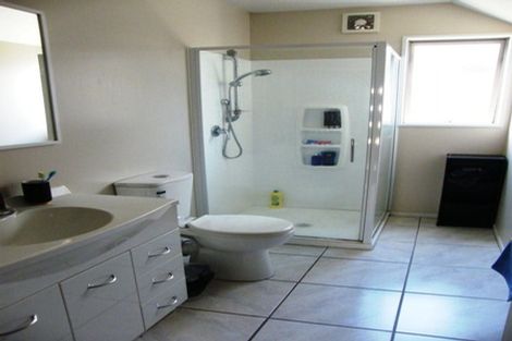 Photo of property in 2/100 Hastings Street West, Sydenham, Christchurch, 8023