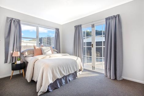 Photo of property in 253 Wellington Road, Wainuiomata, Lower Hutt, 5014