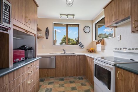Photo of property in 76 Eskdale Road, Papakowhai, Porirua, 5024