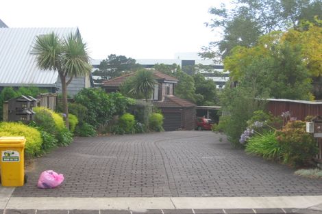 Photo of property in 36 Mcbreen Avenue, Northcote, Auckland, 0627