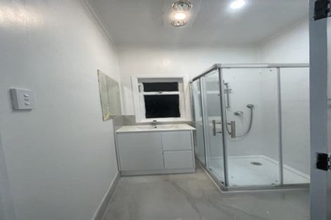 Photo of property in 33 Earlsworth Road, Mangere East, Auckland, 2024