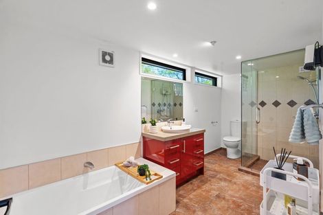 Photo of property in 2/143 Straven Road, Fendalton, Christchurch, 8014