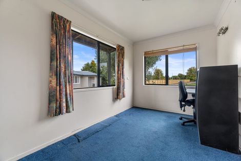 Photo of property in 16 Eureka Road, Eureka, Hamilton, 3287