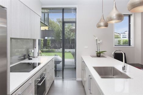 Photo of property in 1/50 Kilmore Street, Christchurch Central, Christchurch, 8013