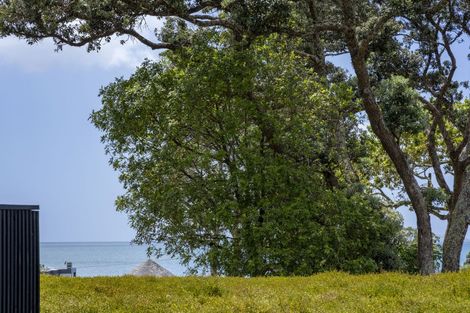 Photo of property in 3/1a Park Rise, Campbells Bay, Auckland, 0630