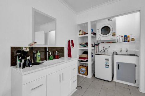 Photo of property in 113 Lemon Street, New Plymouth, 4312