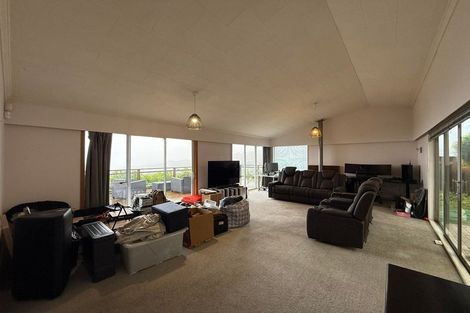 Photo of property in 4 Peach Tree Grove, Maungaraki, Lower Hutt, 5010