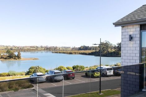 Photo of property in 20 Evergreen Parade, Rosehill, Papakura, 2113