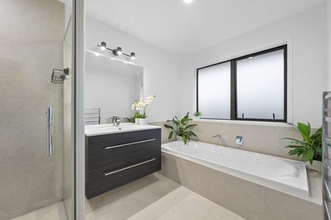 Photo of property in 11 Te Rata Boulevard, Karaka, 2124