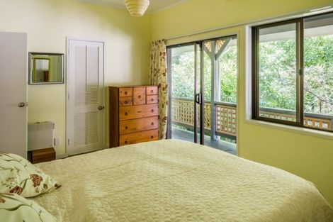 Photo of property in 16 Marama Terrace, Eastbourne, Lower Hutt, 5013