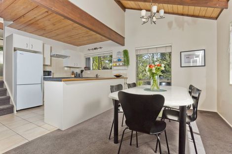 Photo of property in 20 Kallista Place, Browns Bay, Auckland, 0630