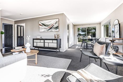 Photo of property in 8 Rosewood Court, Huntington, Hamilton, 3210