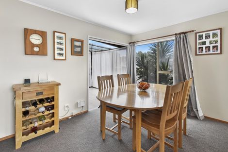 Photo of property in 104 Hillcrest Road, Papatoetoe, Auckland, 2025