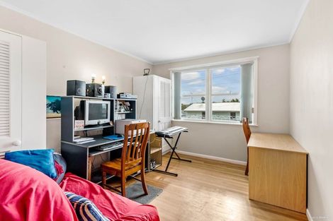 Photo of property in 286 Rangatira Road, Beach Haven, Auckland, 0626