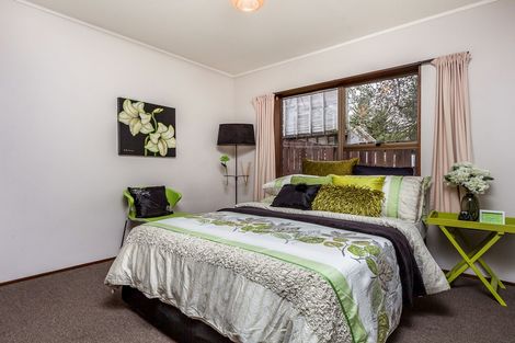 Photo of property in 2/133 Mokoia Road, Birkenhead, Auckland, 0626