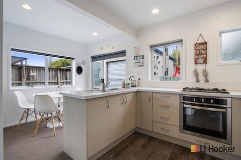 Photo of property in 15 Brighton Road, Waihi Beach, 3611