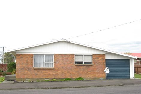 Photo of property in 13 Kowhai Street, Strandon, New Plymouth, 4312
