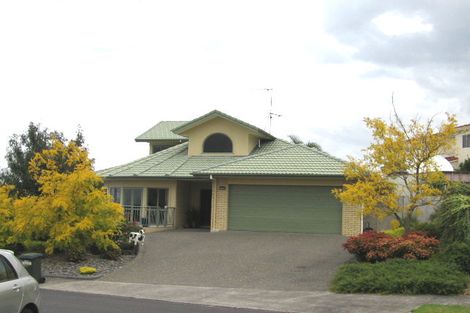 Photo of property in 9 Belvedere Court, West Harbour, Auckland, 0618