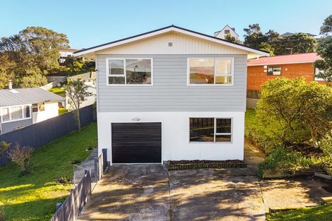 Photo of property in 19 Sombrero View, Ascot Park, Porirua, 5024