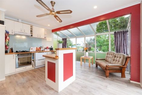 Photo of property in 23 Sherwood Avenue, Te Atatu South, Auckland, 0610