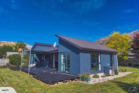 Photo of property in 5 Mystery Grove, Lake Hayes, Queenstown, 9304